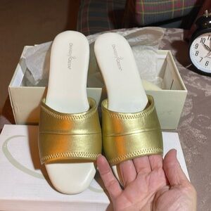 Daniel Green “Dormie” Slippers 8.5N NIB